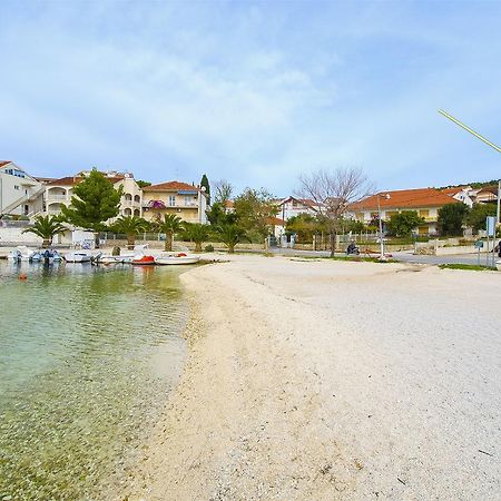 Apartments Karlo Трогир Экстерьер фото