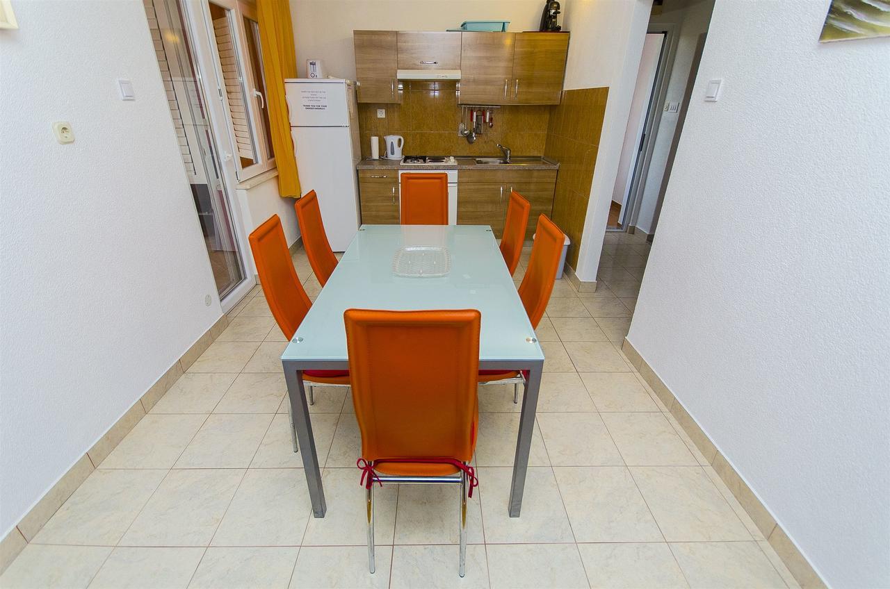 Apartments Karlo Трогир Экстерьер фото