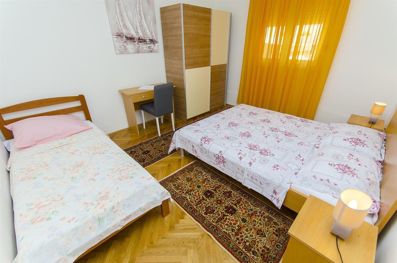 Apartments Karlo Трогир Экстерьер фото