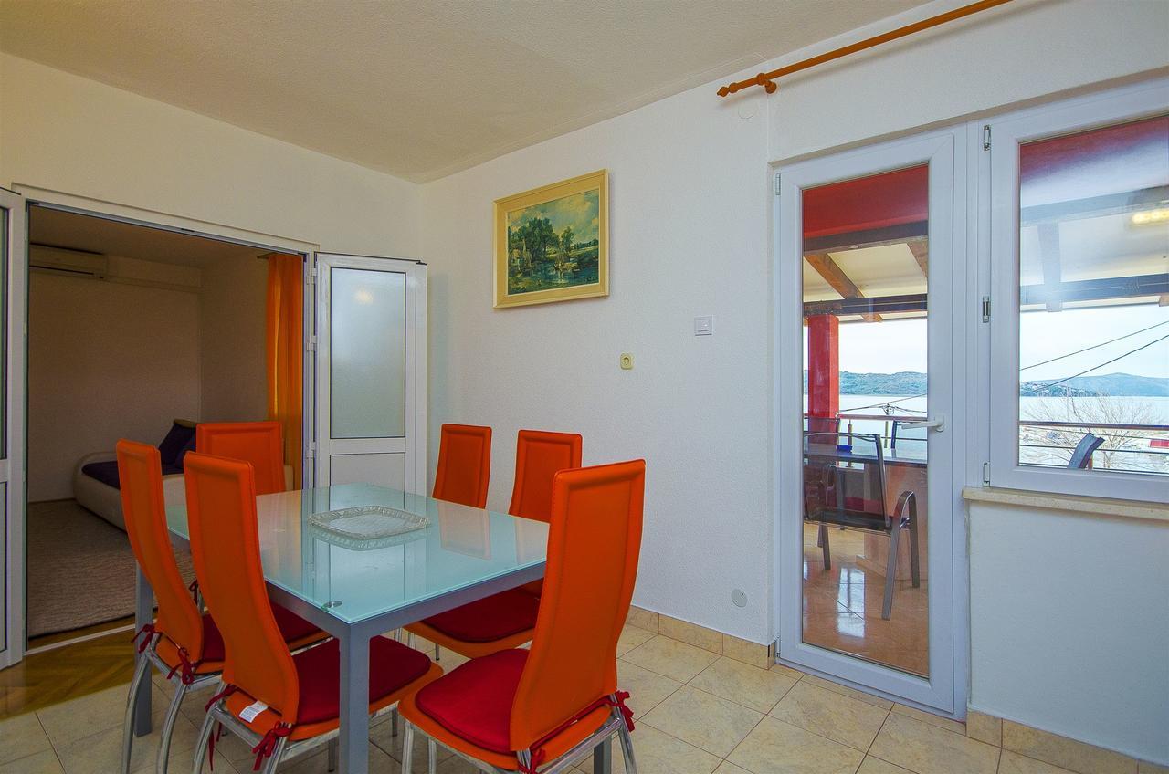 Apartments Karlo Трогир Экстерьер фото