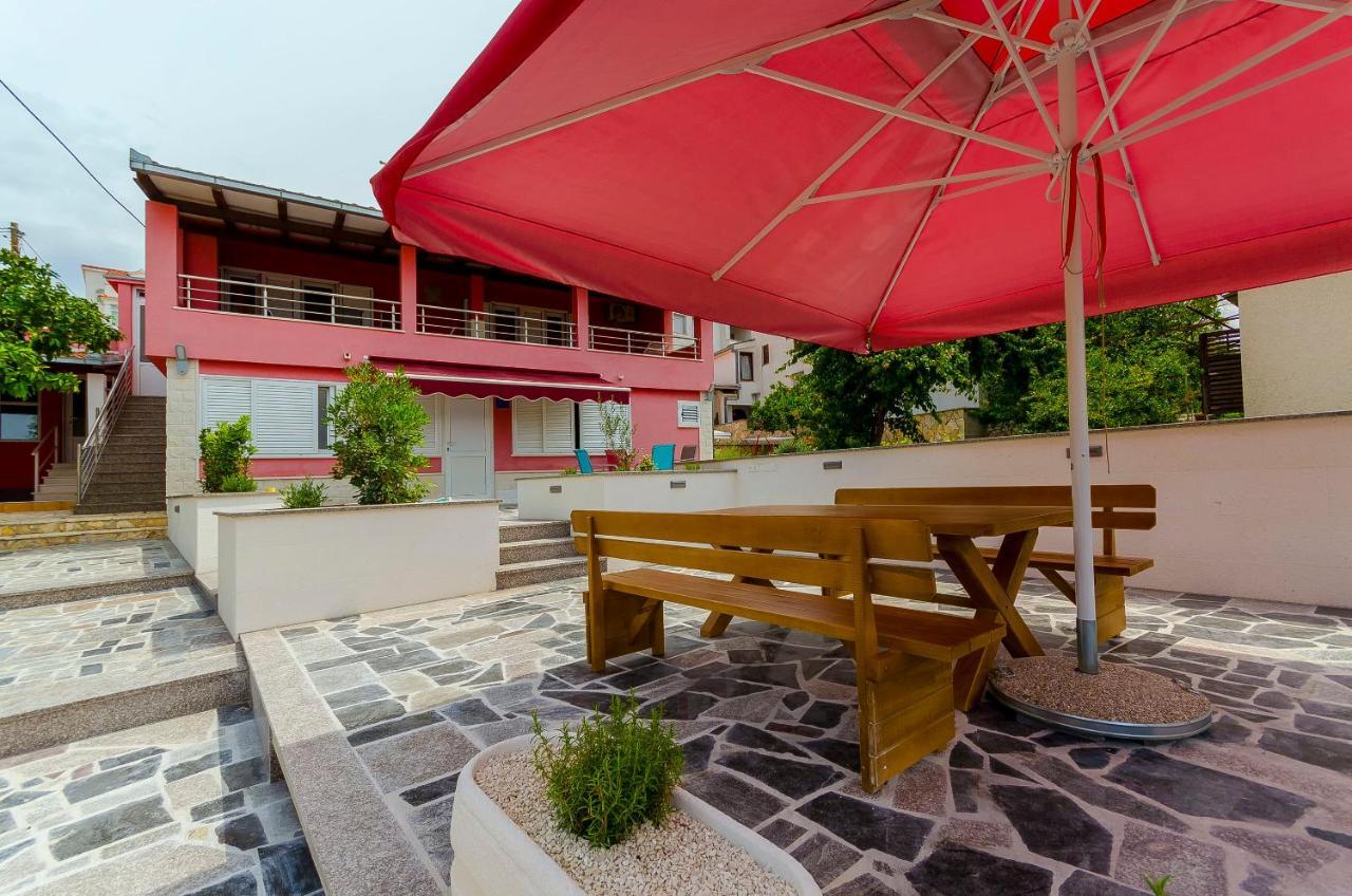Apartments Karlo Трогир Экстерьер фото